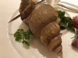 6バイ貝の辛味ガス海老ソース煮